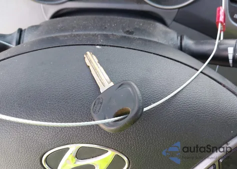 2014 Hyundai Elantra Se z USA, uszkodzony, nr VIN 5NPDH4AE9EH516928